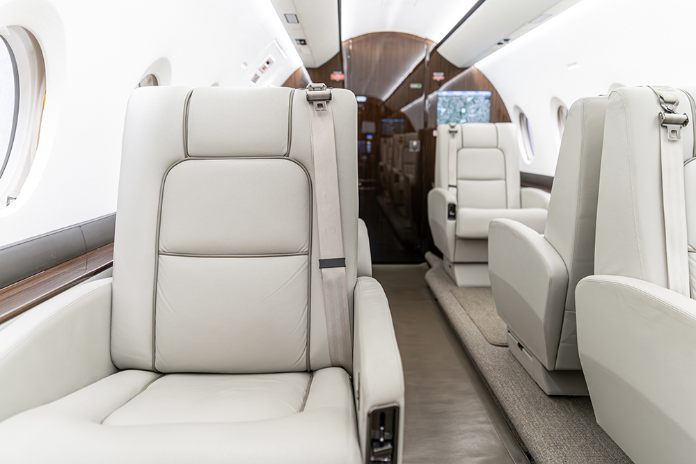 Gulfstream-G280-N905G-32