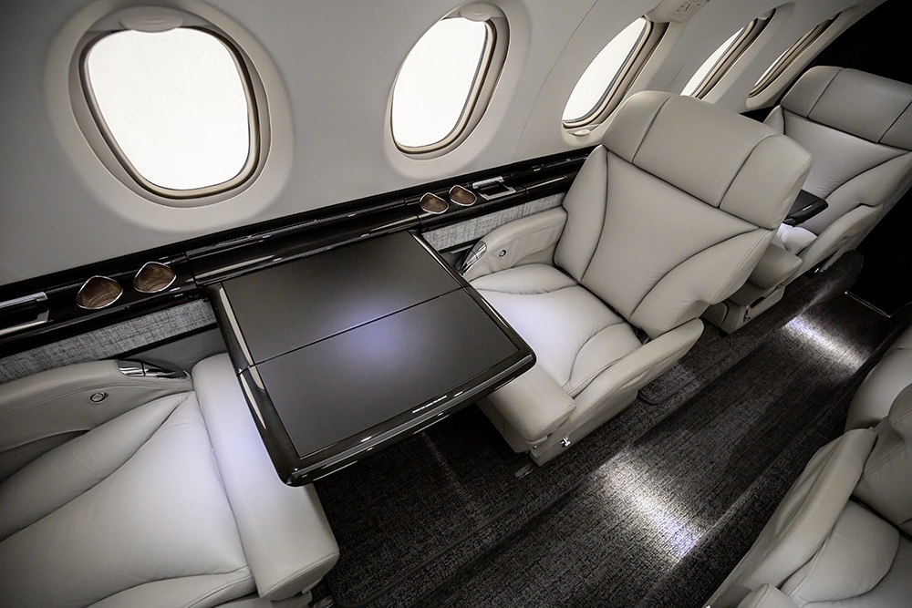 Hawker850XP-N448H-15