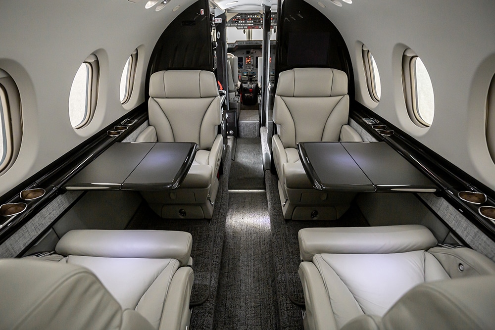 Hawker850XP-N448H-19